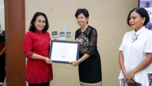 Angkat Isu Pemberdayaan Perempuan, Menteri PPPA Beri Penghargaan ke Stakeholder G20 EMPOWER