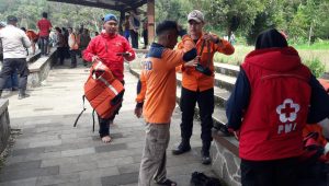 Kronologis Tiga Wisatawan Tenggelam di Situ Gunung, Berawal Dari Satu Korban Loncat