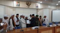 Suasana perwakilan masyarakat Aliansi Basmi saat audensi dengan anggota DPRD kabupaten Sukabumi