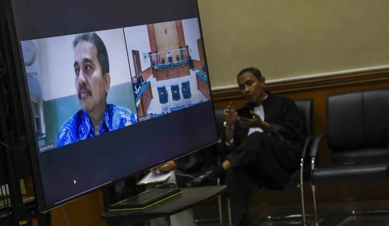 Terdakwa mantan Menteri Pemuda dan Olahraga Roy Suryo