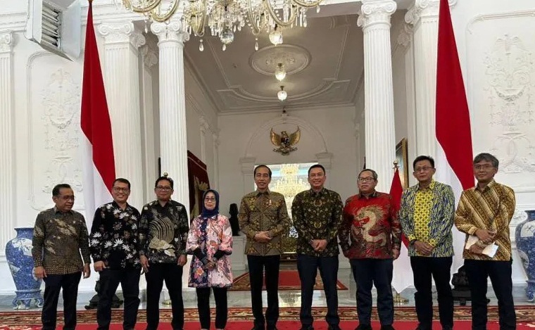 Presiden Jokowi menerima Ketua Dewan Pers Ninik