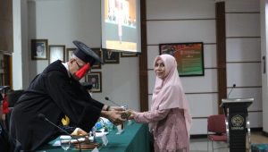Raih Doktor Ilmu Hukum: Asti Sri Mulyanti Jadi Dosen UMMI Bergelar Doktor ke-33