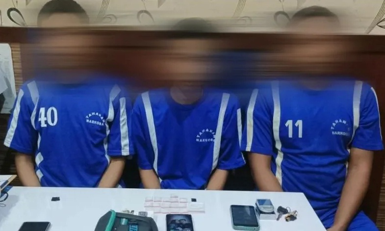 Tiga pemuda asal Kota Sukabumi, Jabar ditangkap Satnarkoba