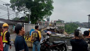 Jalan Sukabumi – Bogor Ditutup Total Akibat Longsor Jembatan Cikereteg