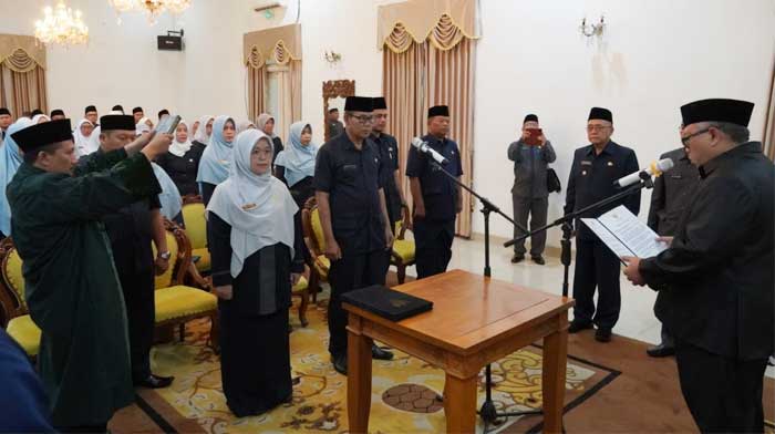 Bupati Sukabumi Kepala Sekolah