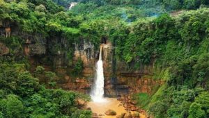 Legenda Keraton Gaib di Curug Cimarinjung Sukabumi