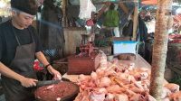 Harga Daging Ayam di Kota Sukabumi Merosot