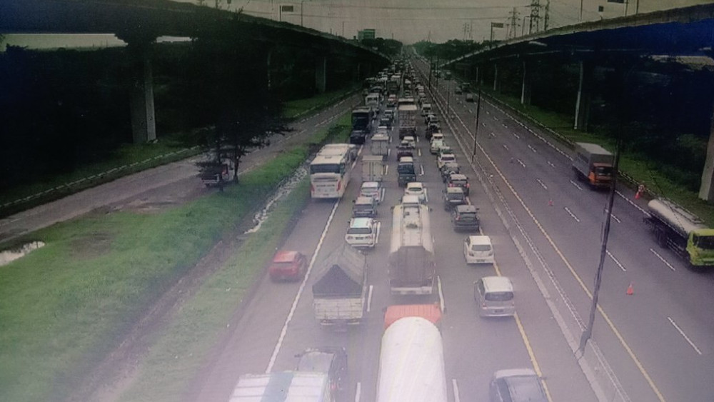 Kepadatan arus mudik 2022, di jalan Tol