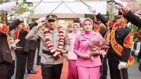 Selamat Datang Kapolres Sukabumi Kota AKBP Ari Setyawan, Disambut Meriah Ratusan Personel