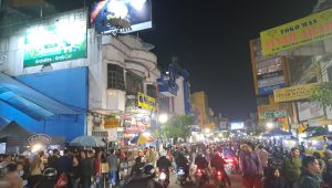 Pusat Belanja Kota Sukabumi Dipadati Lautan Manusia