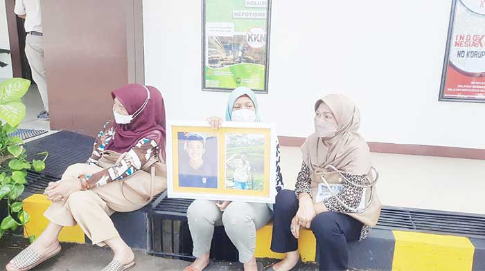 Keluarga Korban Pembacokan Pelajar Sukabumi