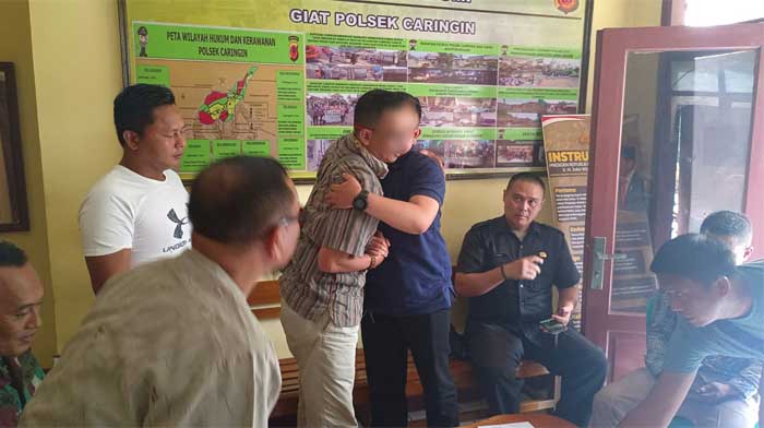 Petugas-Caringin-Sukabumi-Duel