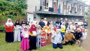Sekolah Alam YAD Kabupaten Sukabumi Terima Donasi Al-Quran Plus Iqra