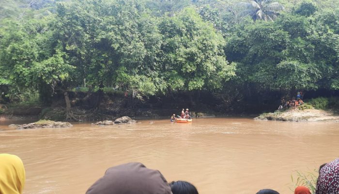 Pelajar SMPN 4 Jampang Tengah Hanyut di Sungai Cimandiri