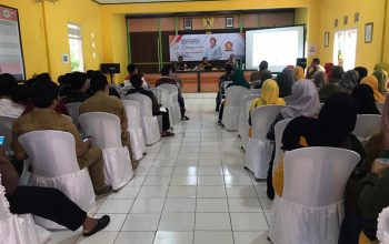 Anggota DPRD Provinsi Jawa Barat Fraksi Gerindra, Lina Ruslinawati melakukan penyebarluasan peraturan daerah (Perda) Provinsi Jawa Barat No.3 tahun 2021 tentang penyelenggaraan perlindungan anak di Desa Warnajati Kecamatan Cibadak, Senin (22/05/2023).