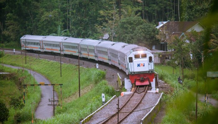 Per 1 Juni, Waktu Tempuh Kereta Semakin Cepat