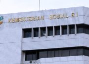 Komisi Pemberantasan Korupsi (KPK) melakukan penggeledahan di Kantor Menteri Sosial (Mensos) Risma dalam rangka mengumpulkan dan melengkapi alat bukti kasus dugaan korupsi