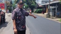 Anggota DPRD Jabar Fraksi PKS yang juga sebagai anggota Komisi IV DPRD Provinsi Jawa Barat Abdul Muiz melakukan pemantuan perbaikan jalan Provinsi