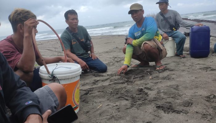 Tersambar Petir, Nelayan Tegalbuleud Sukabumi Hilang di Laut Muara Cikaso