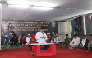 Bupati Sukabumi saat menghadiri Haul Sapu Jagat