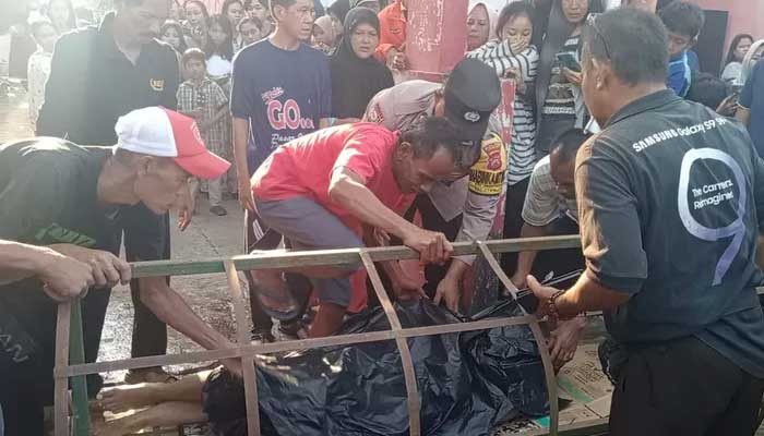 Perempuan Asal Pamoyaban Cianjur Mengambang di Selokan Gang