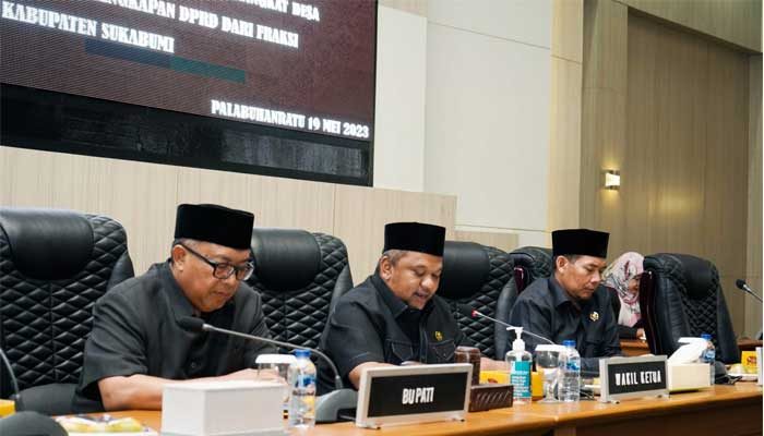 Paripurna DPRD Kabupaten Sukabumi Bahas Dua Raperda, Umumkan Sejumlah Anggota Fraksi PAN berganti Posisi