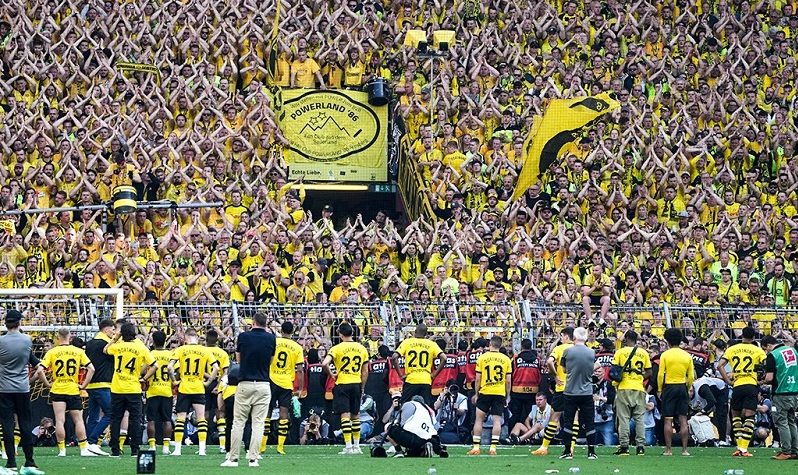 Borussia Dortmund Gagal Juara Bundesliga Jerman di Match Day Terakhir musim ini-@brfootball-Twitter