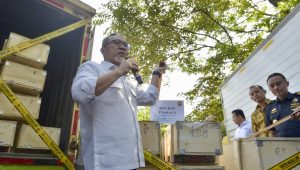 Mendag Zulkifli Kembali Hanguskan Barang Impor Rp 13,31 Miliar