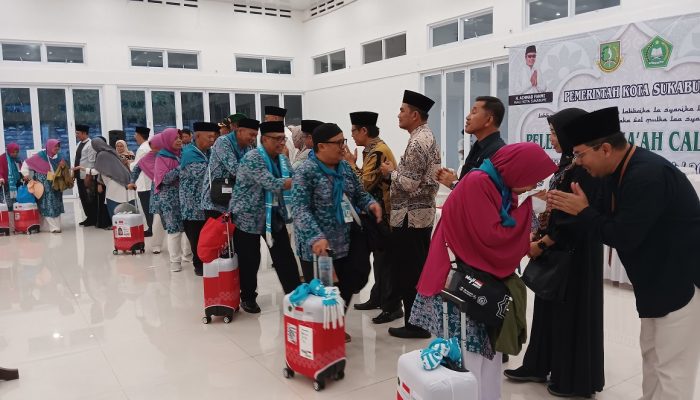 256 Calhaj Asal Kota Sukabumi Kloter 38 Diberangkatkan ke Tanah Suci