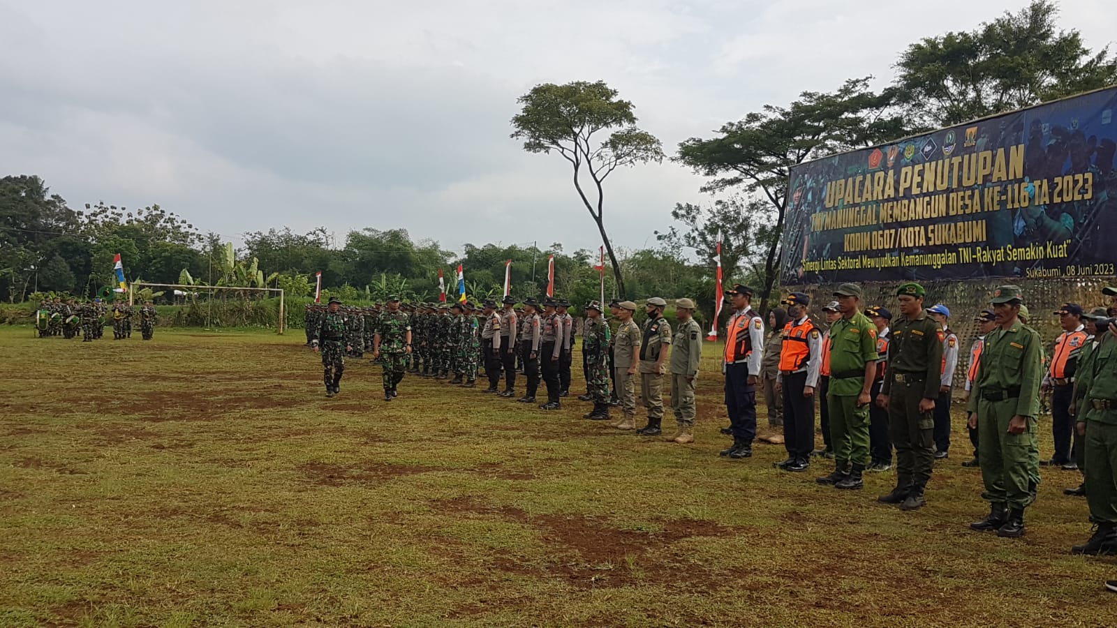 Kasdam Brigjen TNI Agus Saeful, saat menjadi inpektur upacara penutupan TMMD ke 116 tahun 2023 di Lapang Boring, Kecamatan Kebonpedes pada Kamis (08/06) pagi
