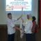 DIBERANGKATKAN : Dua perserta Anggota Palang Merah Remaja (PMR), diberangkatkan Palang Merah Indonesia (PMI) Kabupaten Sukabumi ke Lampung, untuk mengikuti Kegiatan Jumpa Bakti Gembira (Jumbara) Palang Merah Remaja ke-9 Tingkat Nasional, pada Kamis (29/06/2023).(foto : ist)
