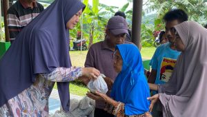 Menhan Prabowo Subianto Salurkan Sapi Kurban di Ponpes Daar El-Hikam Parungkuda Sukabumi