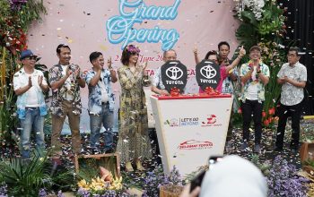 grand opening Selamat Toyota Bodi & Cat Sukabumi