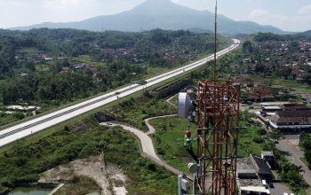 JARINGAN 4G XL AXIATA DI TOL CISUMDAWU
