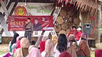 RESES : Anggota Dewan Perwakilan Rakyat Daerah (DPRD) Provinsi Jawa Barat (Jabar) fraksi PDI Perjuangan Muhammad Jaenudin menyerap aspirasi masyarakat melalui reses pada tahun sidang 2022-2023 di Desa Cisande.