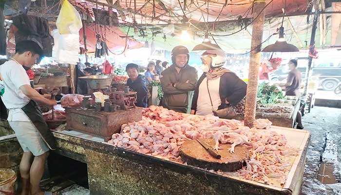 Pedagang ayam Kota Sukabumi