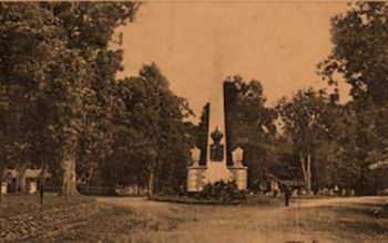 Tugu Putih atau de Witte Paal Kota Bogor tahun 1870 yang  kini Tugu Air Mancur
