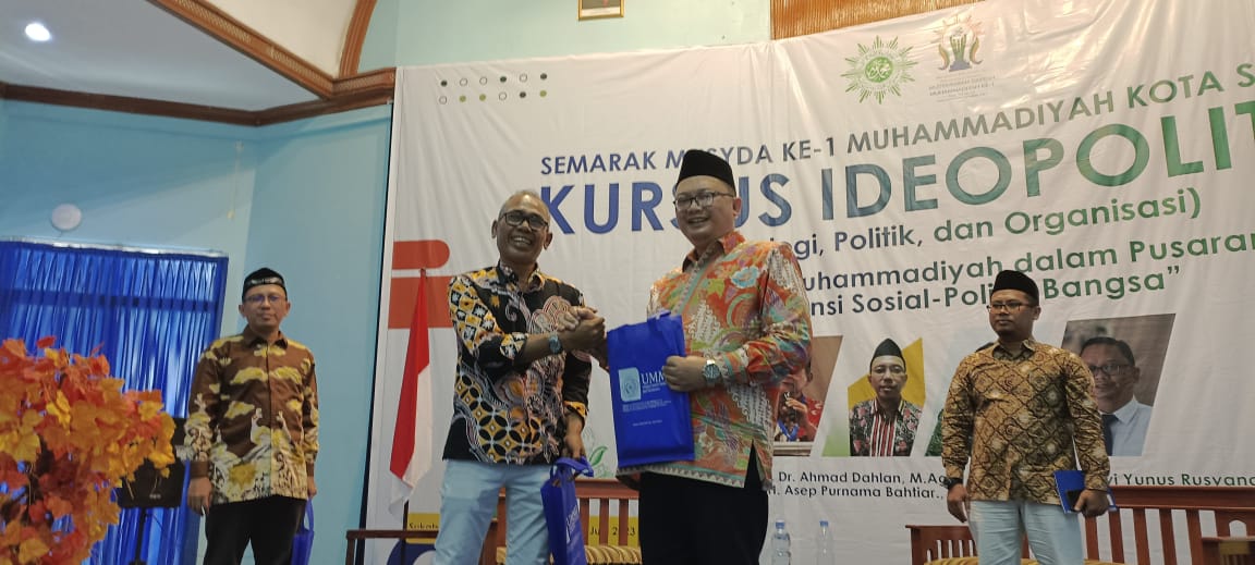Kursus IDEOPOLITOR