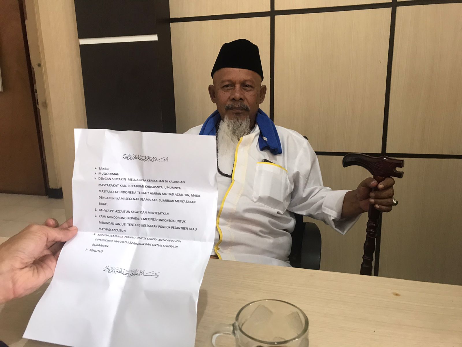 Ketua Koordinator Hukum dan HAM MUI Kabupaten Sukabumi, KH Buya Royanudin