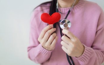 Tips Menjaga Kesehatan Jantung untuk Lansia-Puwadon Sang-ngern-Pexels