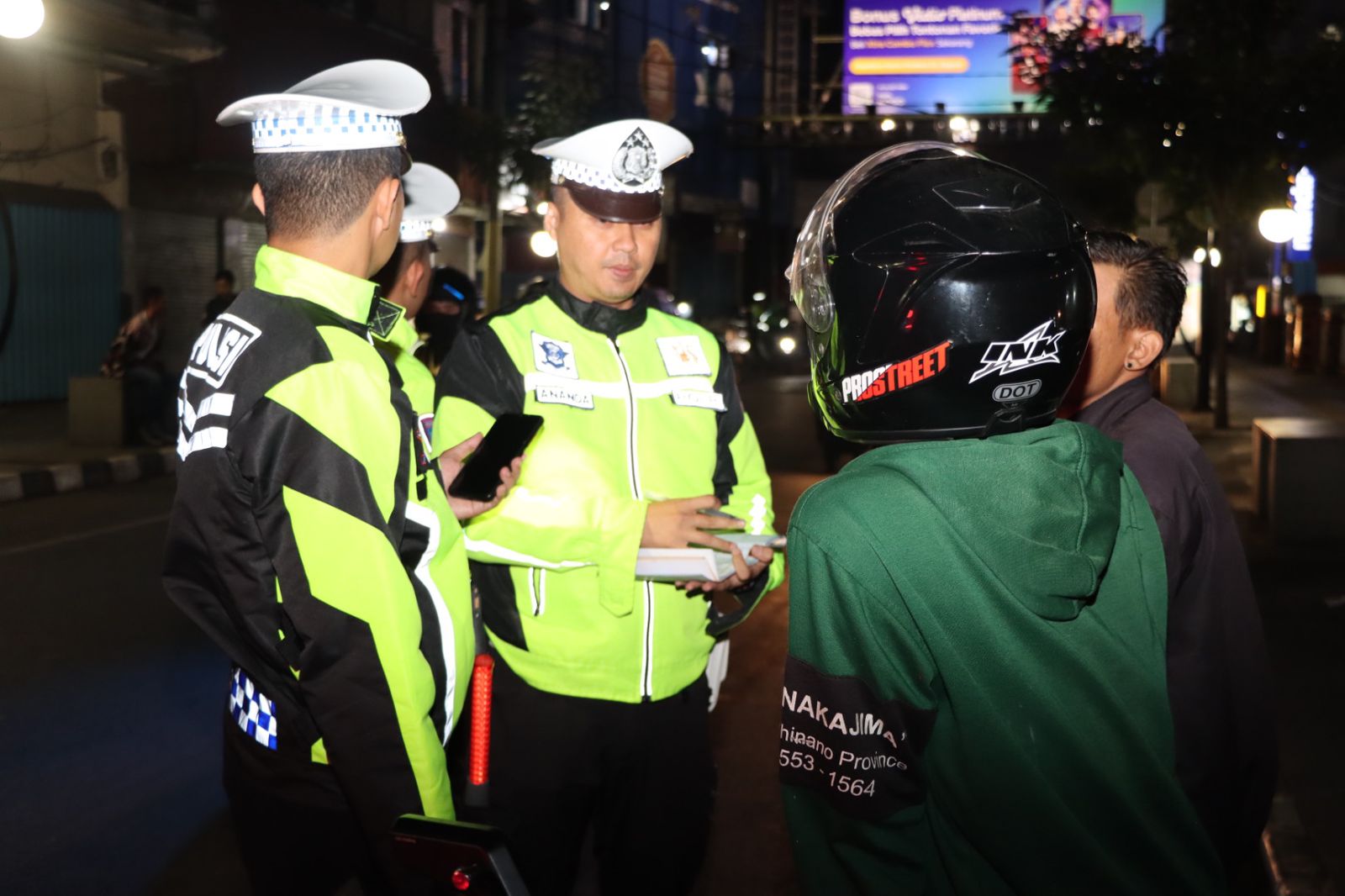 DIAMANKAN: Polres Sukabumi Kota saat menggelar KRYD di Jalan Ahmad Yani, Kecamatan Cikole, belum lama ini.