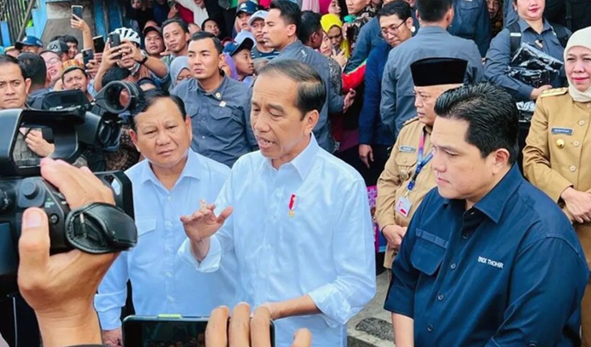 Presiden Joko Widodo menyampaikan keterangan pers di Pasar Bululawang, Kabupaten Malang, Provinsi Jawa Timur pada Senin, (24/7/2023). ( Setpres-Laily Rachev/pri).
