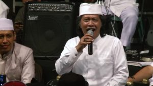Pendakwah Cak Nun Alami Pendarahan Otak, Ini Permintaan Jamaah