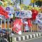 Atribut bendera partai politik yang terpasang di jalanan Ibukota/Net