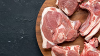 Cara makan daging kambing agar terhindar efek negatif bagi penderita kolestrol. -Daging Kambing/Freepik-