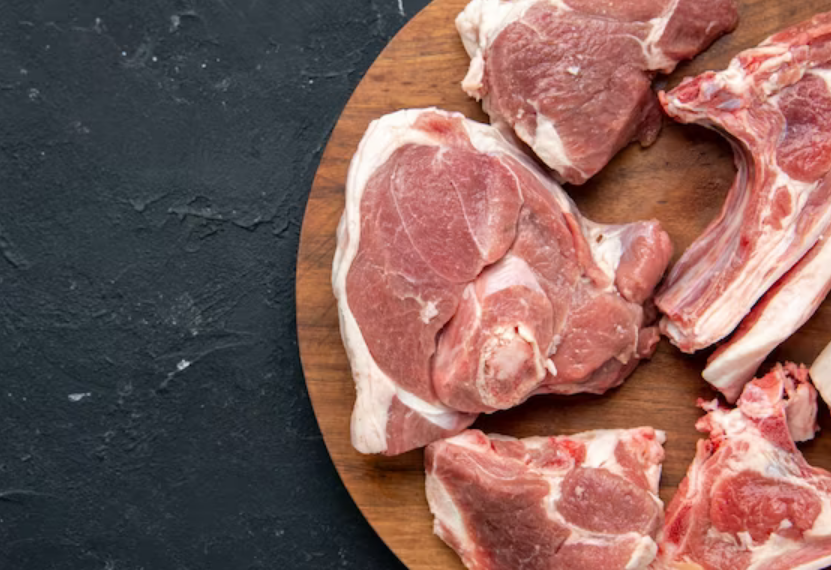 Cara makan daging kambing agar terhindar efek negatif bagi penderita kolestrol. -Daging Kambing/Freepik-