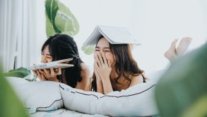 Fakta Sering Tertawa Tingkatkan Kesehatan Hidup