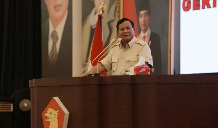 Ketua Umum Partai Gerindra Prabowo Subianto dalam Konsolidasi Akbar di Jakarta International Velodrome, Jakarta Timur, Minggu (16/7/2023). 