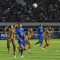 Persib Bandung sudah tiga kali imbang. Pertama, melawan Madura United berkesudahan 1-1, melawan Arema FC 3-3, dan malan ini 2-2.