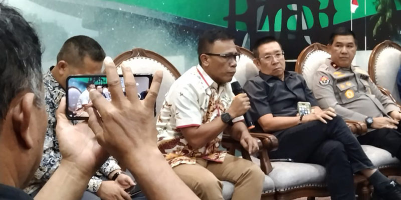 Politikus PDIP Masinton Pasaribu menyebut judi online sulit diberantas karena dipelihara oknum